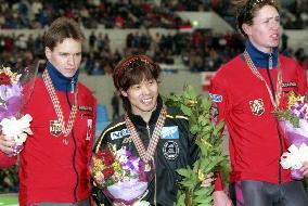 Shimizu makes triumphant return to Olympic rink